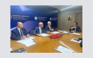 &Sigma;&upsilon;&nu;ά&nu;&tau;&eta;&sigma;&eta; &Pi;&Omicron;&Alpha;&Sigma;&Upsilon; &ndash; &Tau;&Epsilon;&Alpha;&Alpha;&Pi;&Lambda; &mu;&epsilon; &tau;&omicron;&nu; &Upsilon;&pi;&omicron;&upsilon;&rho;&gamma;ό &Epsilon;&rho;&gamma;&alpha;&sigma;ί&alpha;&sigmaf; &kappa;&alpha;&iota; &Kappa;&omicron;&iota;&nu;&omega;&nu;&iota;&kappa;ή&sigmaf; &Alpha;&sigma;&phi;ά&lambda;&iota;&sigma;&eta;&sigmaf;