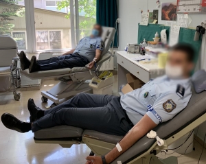 &Delta;&iota;ά&theta;&epsilon;&sigma;&eta; &alpha;ί&mu;&alpha;&tau;&omicron;&sigmaf; &gamma;&iota;&alpha; &tau;&omicron;&upsilon;&sigmaf; &tau;&rho;&alpha;&upsilon;&mu;&alpha;&tau;ί&epsilon;&sigmaf; &tau;&eta;&sigmaf; &sigma;&iota;&delta;&eta;&rho;&omicron;&delta;&rho;&omicron;&mu;&iota;&kappa;ή&sigmaf; &tau;&rho;&alpha;&gamma;&omega;&delta;ί&alpha;&sigmaf;