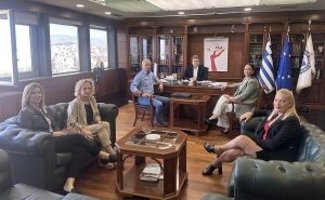 &Sigma;&upsilon;&nu;&alpha;&nu;&tau;ή&sigma;&epsilon;&iota;&sigmaf; &tau;&eta;&sigmaf; &Gamma;&rho;&alpha;&mu;&mu;&alpha;&tau;&epsilon;ί&alpha;&sigmaf; &Gamma;&upsilon;&nu;&alpha;&iota;&kappa;ώ&nu; &gamma;&iota;&alpha; &tau;&eta; &chi;&omicron;&rho;ή&gamma;&eta;&sigma;&eta; ά&delta;&epsilon;&iota;&alpha;&sigmaf; &gamma;&upsilon;&nu;&alpha;&iota;&kappa;&omicron;&lambda;&omicron;&gamma;&iota;&kappa;&omicron;ύ &epsilon;&lambda;έ&gamma;&chi;&omicron;&upsilon;