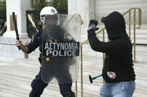 Ο ρόλος της Ελληνικής Αστυνομίας στην εφαρμογή του νόμου περί δημοσίων συναθροίσεων