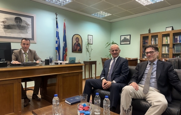 Συντασσόμαστε πλήρως με τον αγώνα της Ένωσης Δικαστών και Εισαγγελέων για την επαναφορά των Δώρων